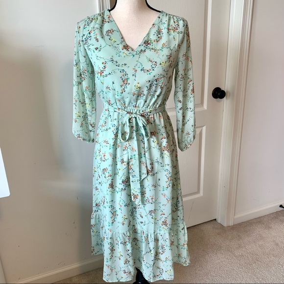 LOFT Dresses & Skirts - LOFT Delicate Mint Green Floral Belted Dress—XXSP